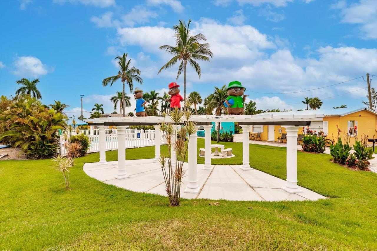 Poolfront Cottage Near Beach With Full Kitchen! Fort Myers Exterior photo